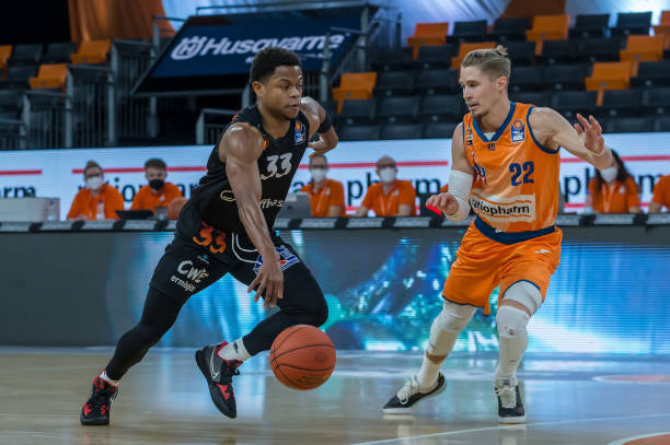 内线需要更 内线需要更